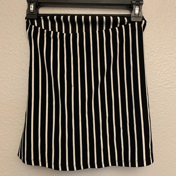 Express Black and White Stripe Tie Front Tube Top Size XS - Picture 4 of 6